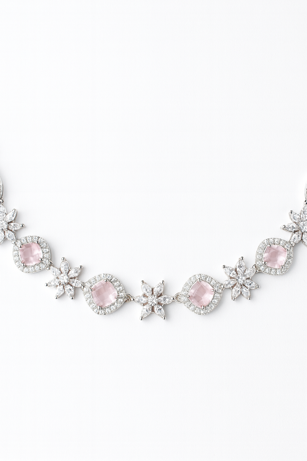 Blush Pink Necklace – Floral Cushion