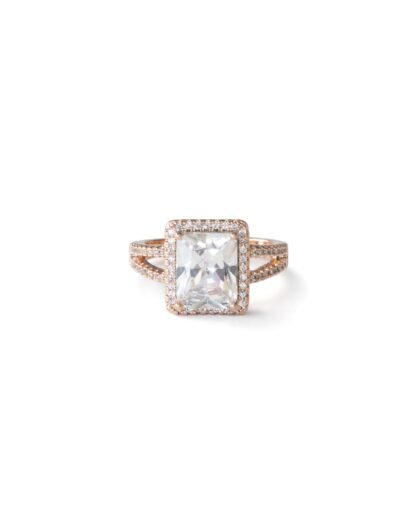 Rose gold radiant-cut ring